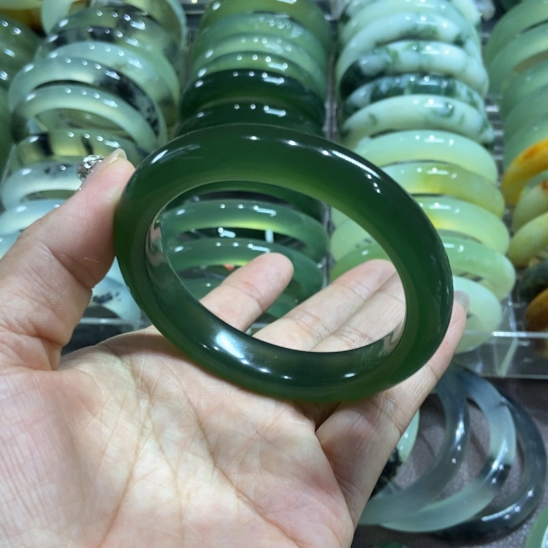 未镶嵌岫玉手镯60