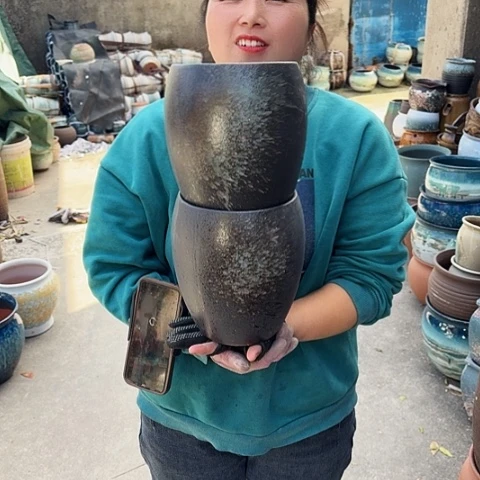 16口20高瑕疵盆子。