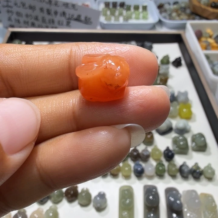 和田玉未镶嵌珠宝奇石