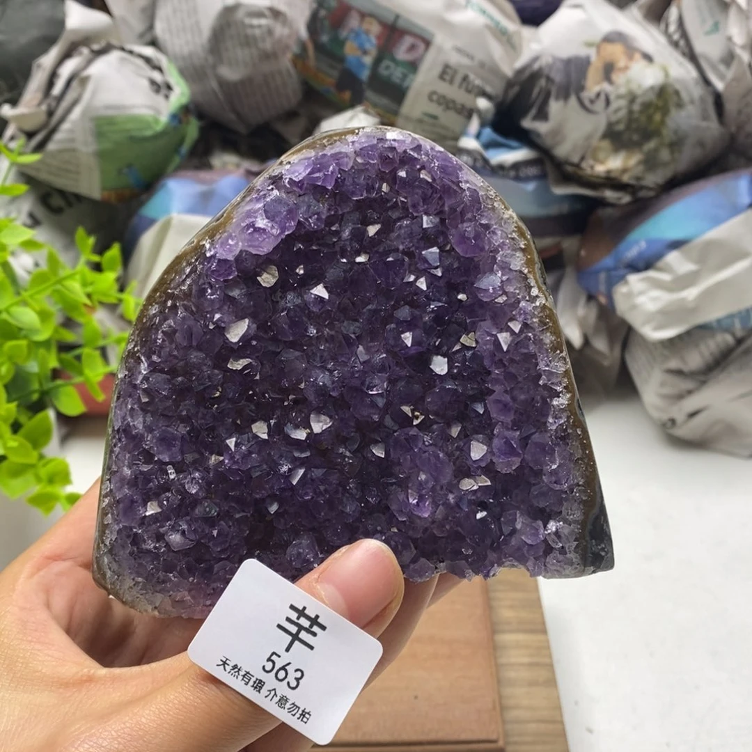 未镶嵌水晶珠宝半成品