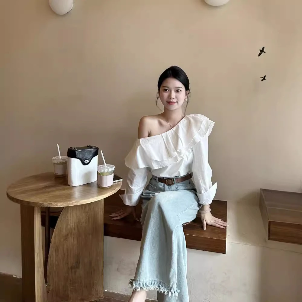 学院风新款百搭设计长袖上衣穿搭高腰牛仔裤2025年新款显瘦两件套