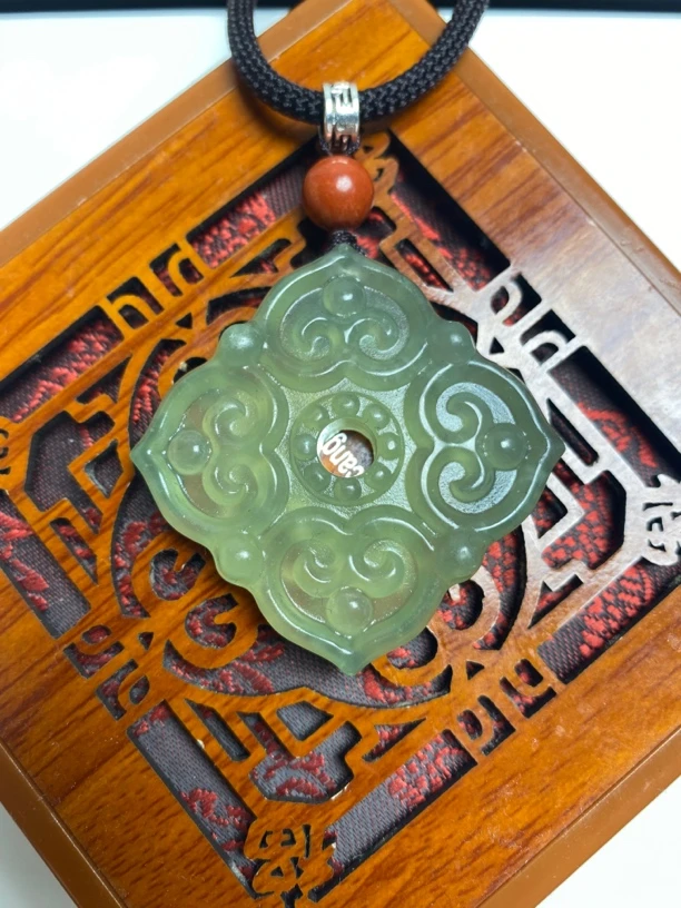 【雷总福利】天然玉石多样性随机发一吊坠