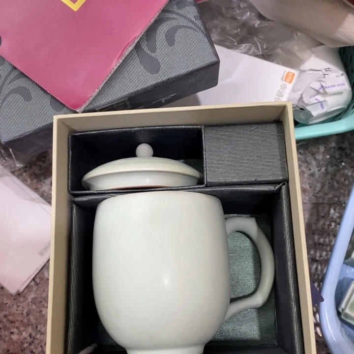 陶瓷艺术品及陶瓷壶