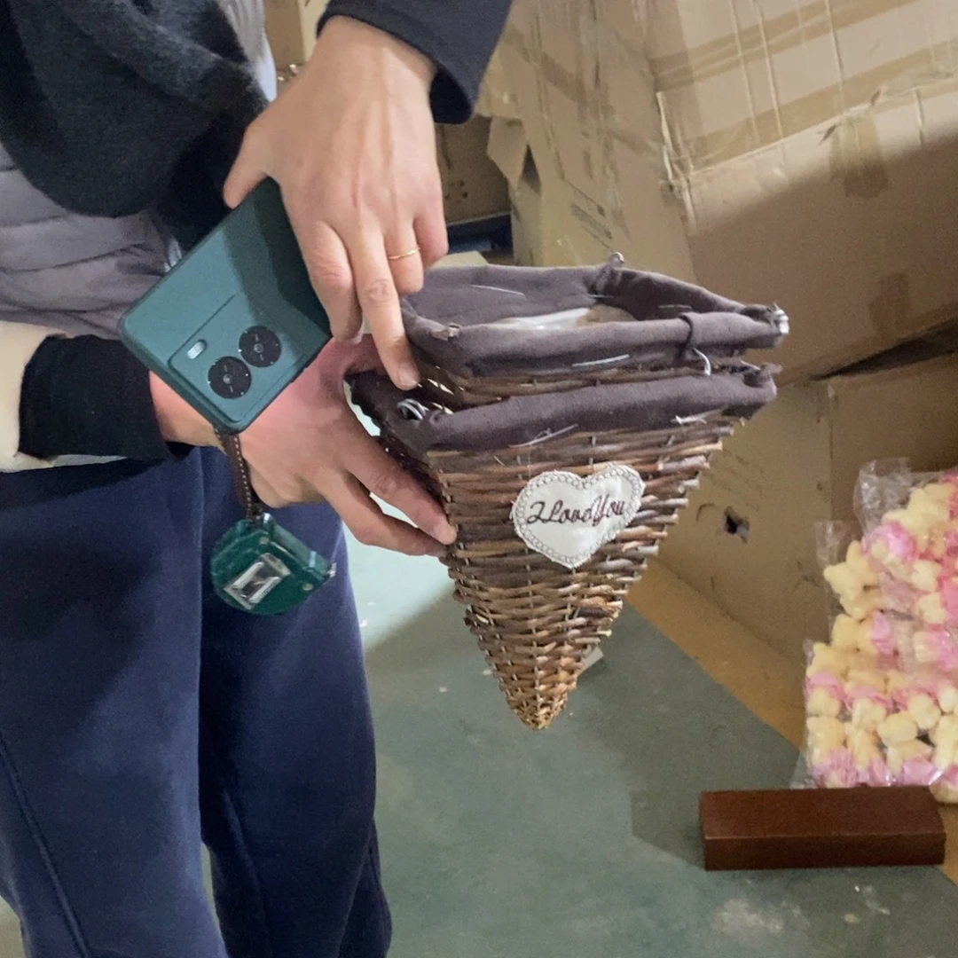 木这是拍一发二编号008