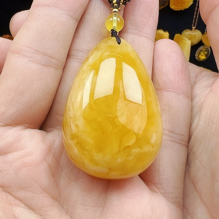 蜜蜡颈饰未镶嵌水滴22克