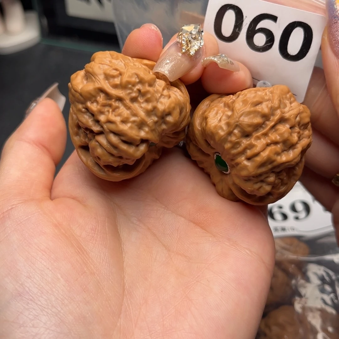 文玩核桃把件陽*蛤蟆