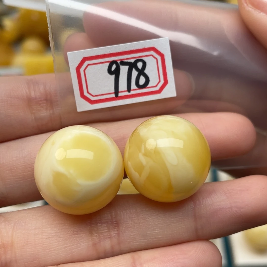 蜜蜡裸石未镶嵌水蜜蜡18.8