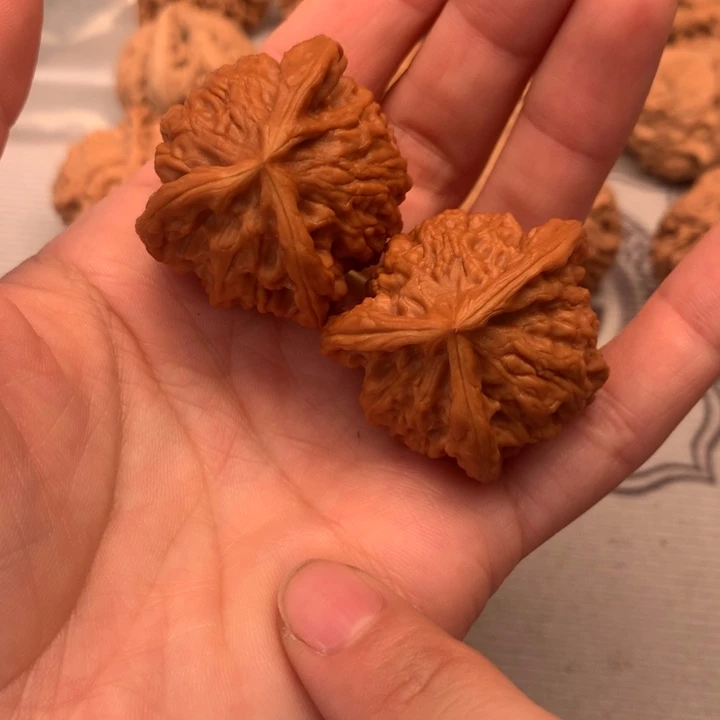 把件文玩核桃盘山三棱