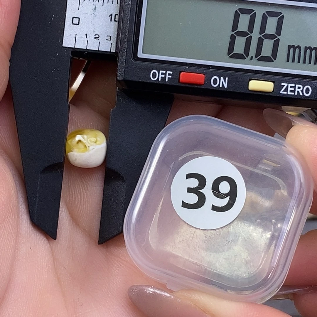 琥珀裸石未镶嵌琥珀蜜蜡微瑕