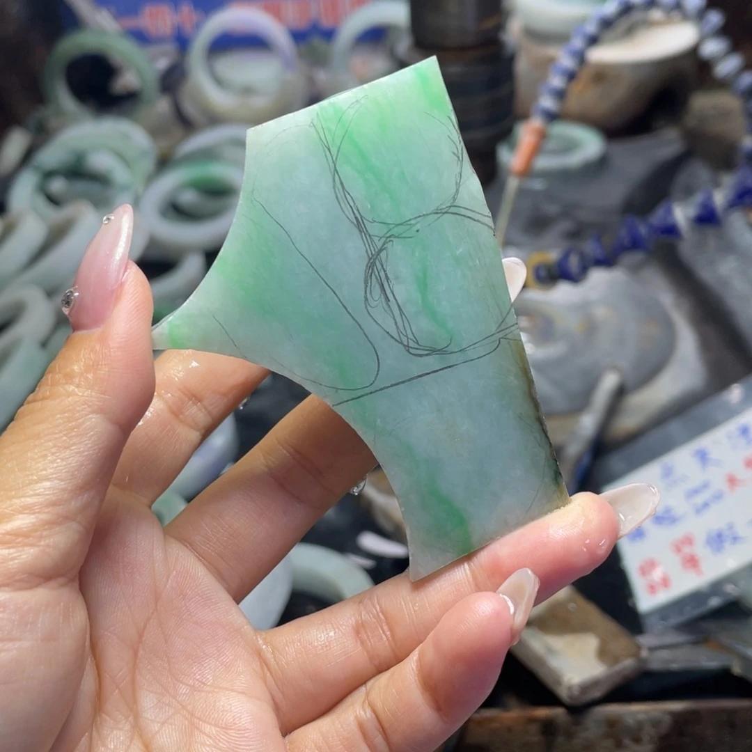 未镶嵌定制翡翠…