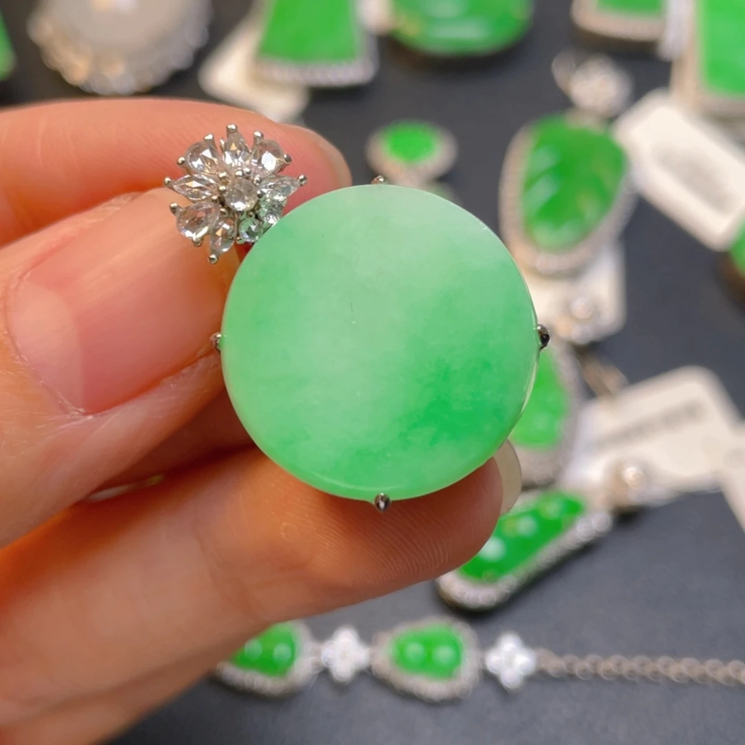 翡翠银S925镶嵌颈饰