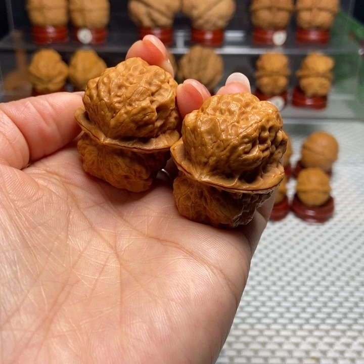 文玩核桃把件40老龙头金蟾