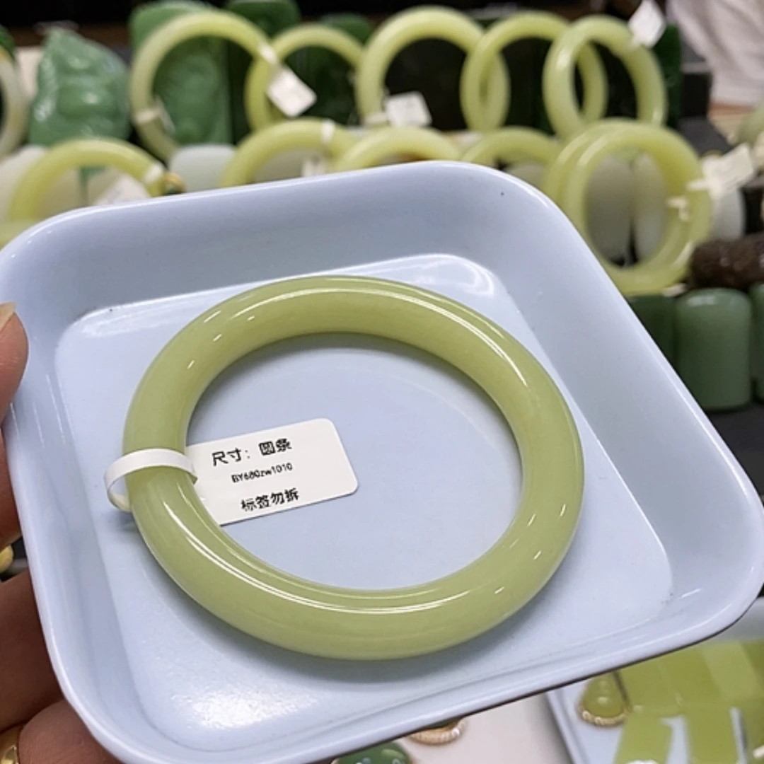 【闪购商品】未镶嵌手链和田玉