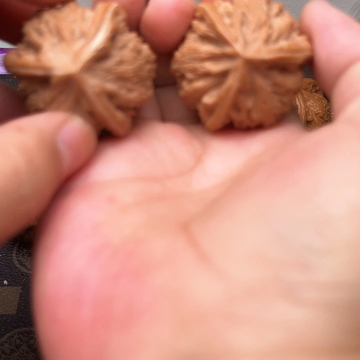 吊坠文玩核桃你们都在