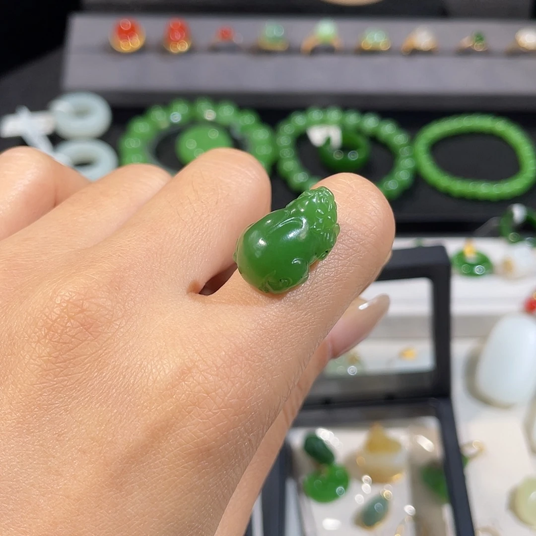 和田玉未镶嵌吊坠(不含链)