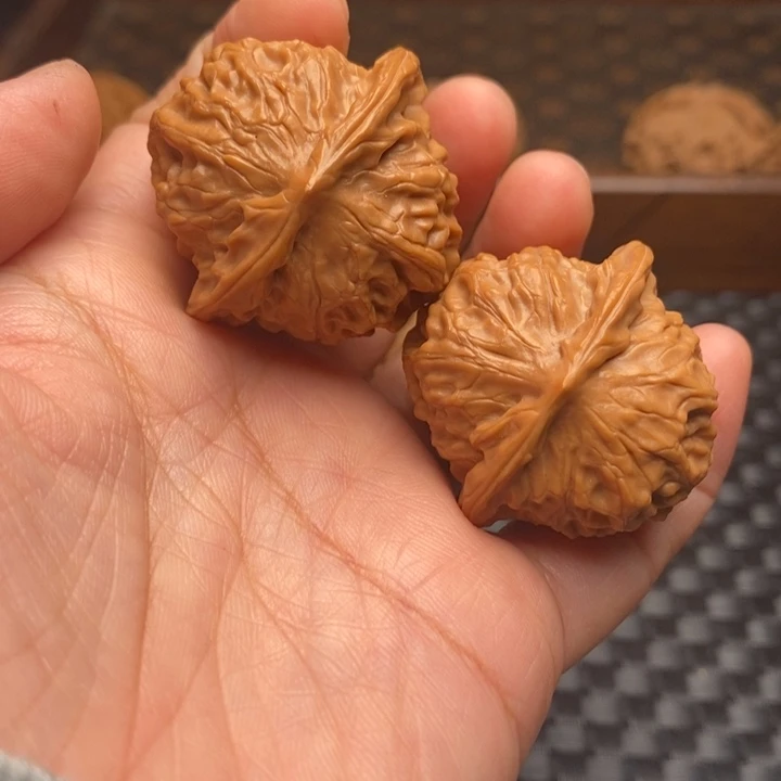 把件文玩核桃瓷娃娃37尺