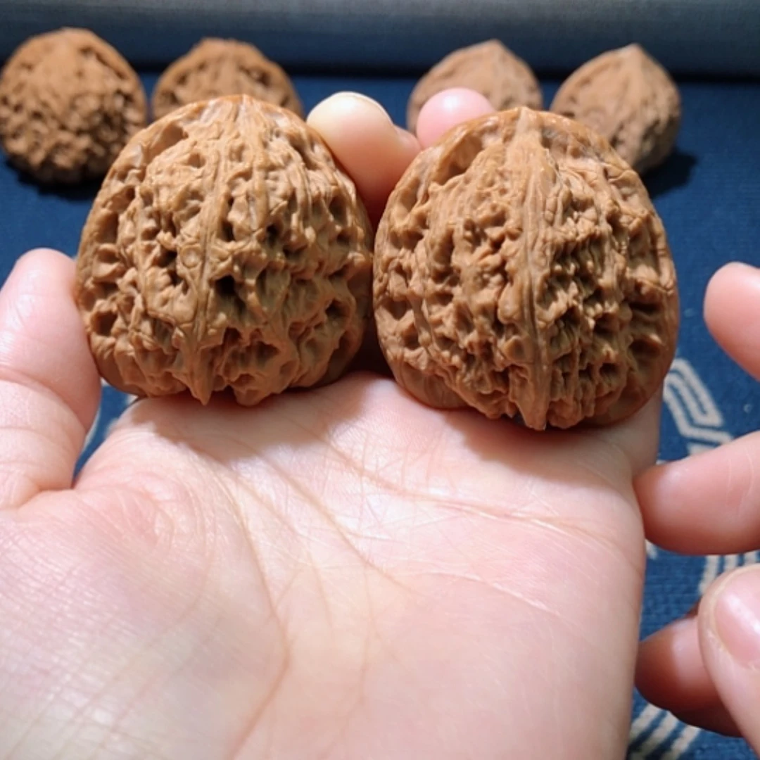 【闪购商品】把件文玩核桃天残南疆石