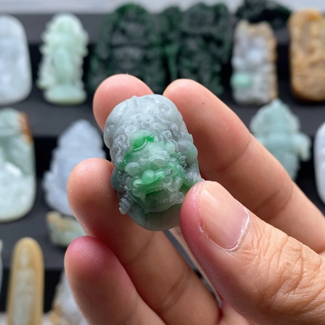 定制翡翠未镶嵌翡翠