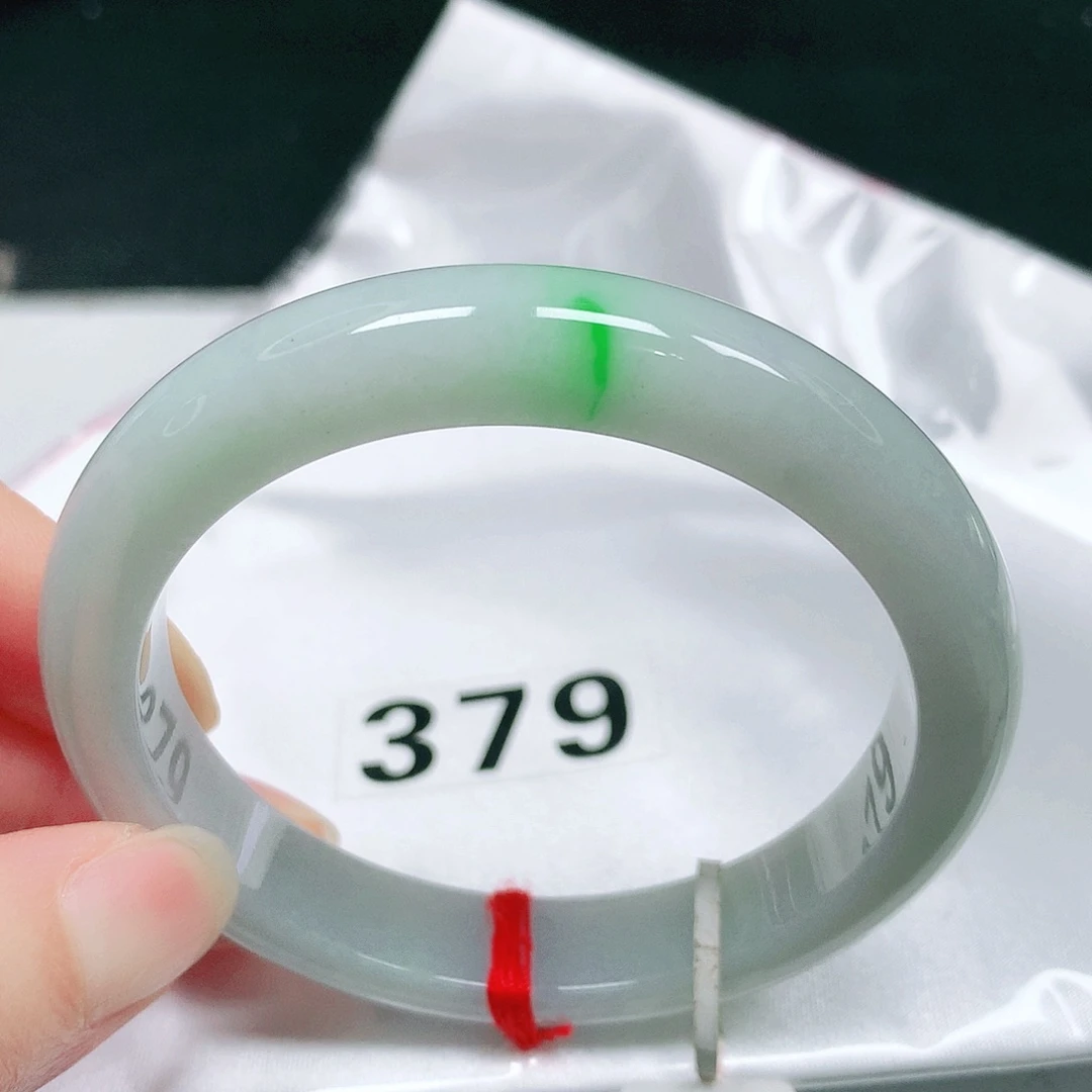 翡翠未镶嵌手镯77