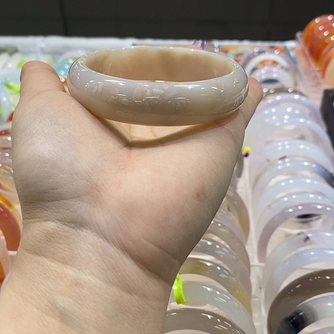 玛瑙/玉髓未镶嵌手镯