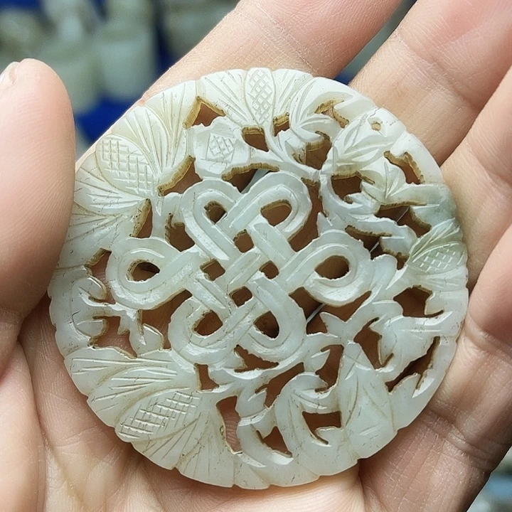 和田玉（青白玉）未镶嵌颈饰