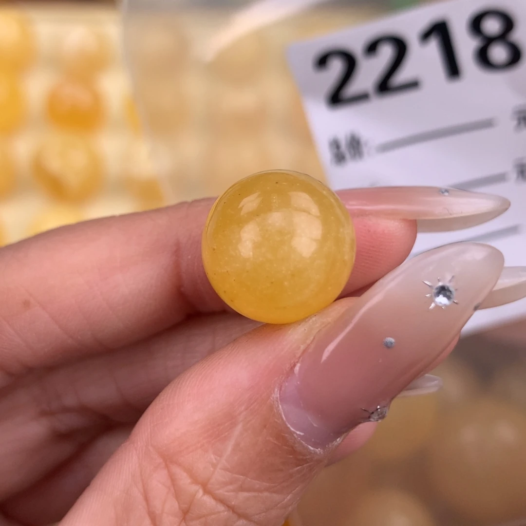 琥珀未镶嵌珠宝奇石14