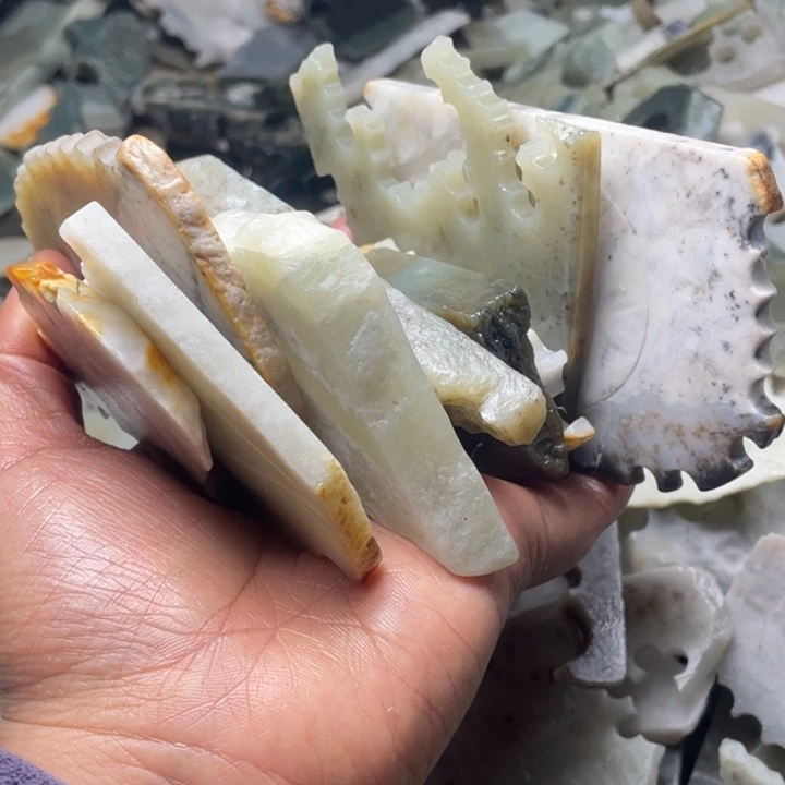 和田玉（青玉）未镶嵌珠宝半成品