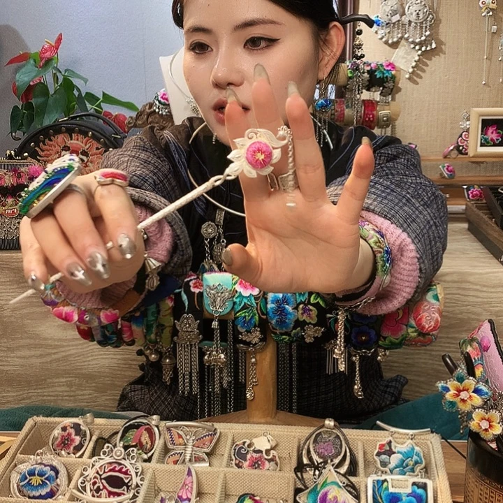 花岗石铁合金发簪