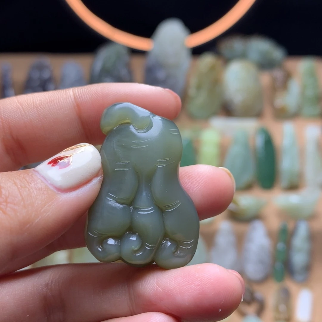 和田玉挂件未镶嵌