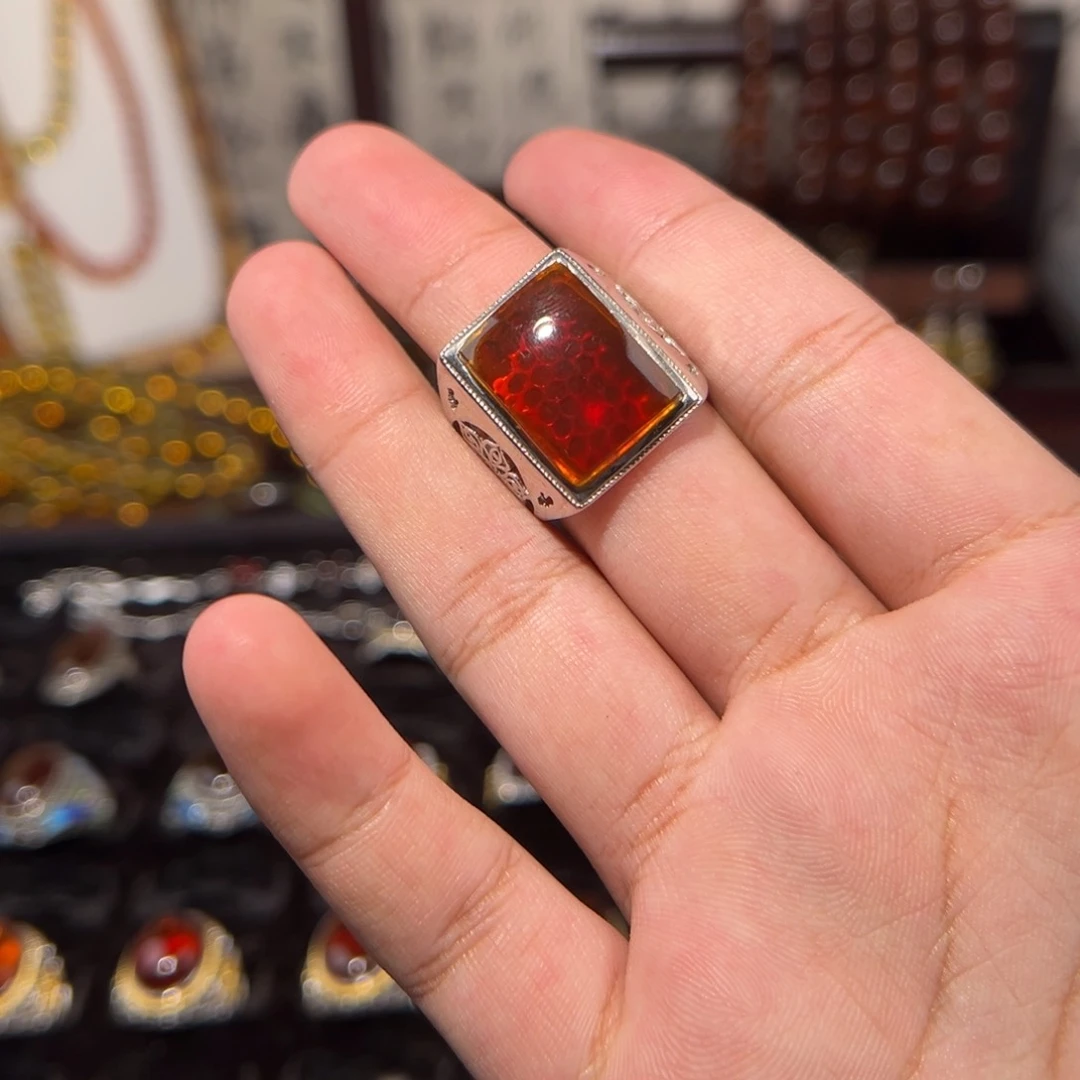 银S925镶嵌颈饰琥珀戒指