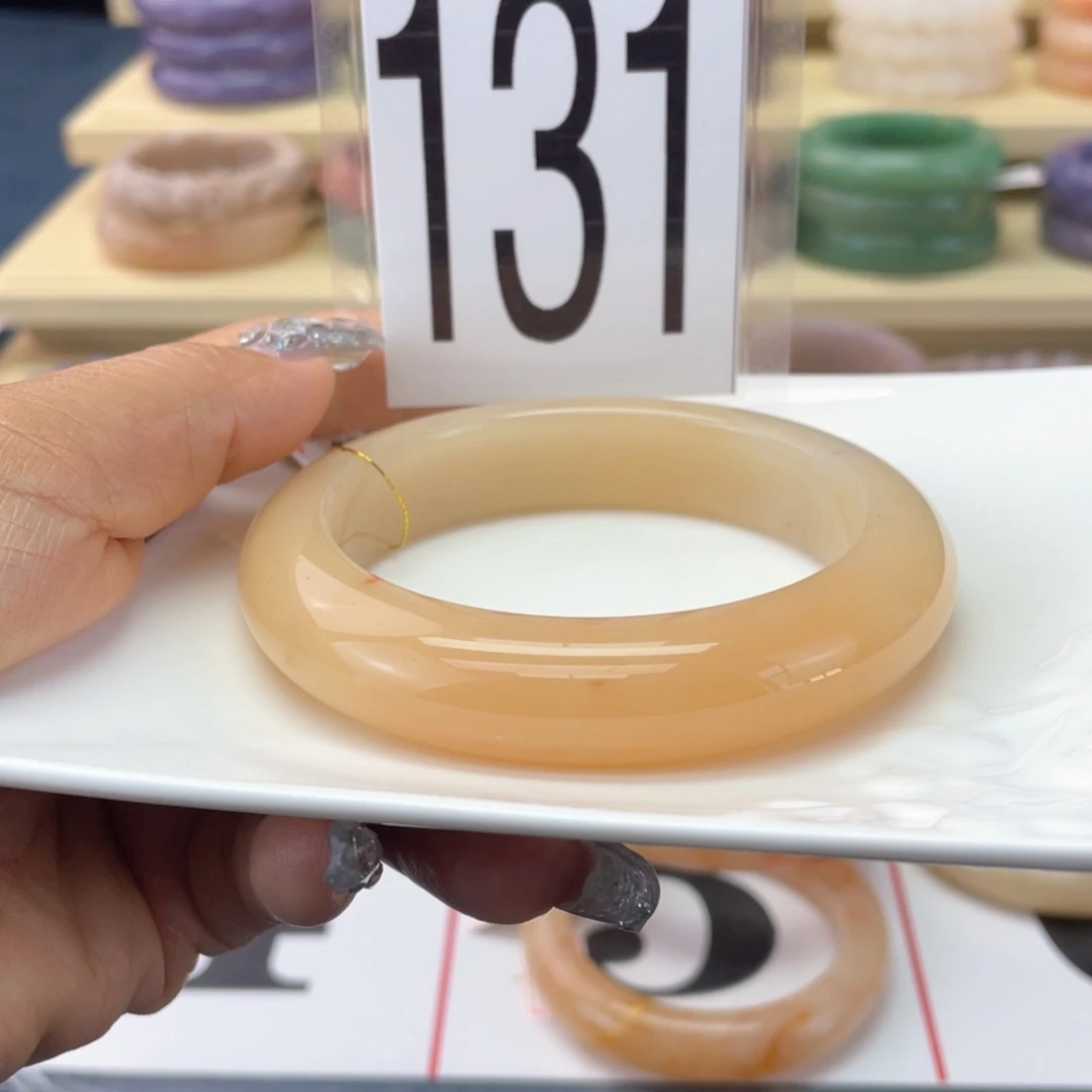 石英质玉未镶嵌手镯62圈