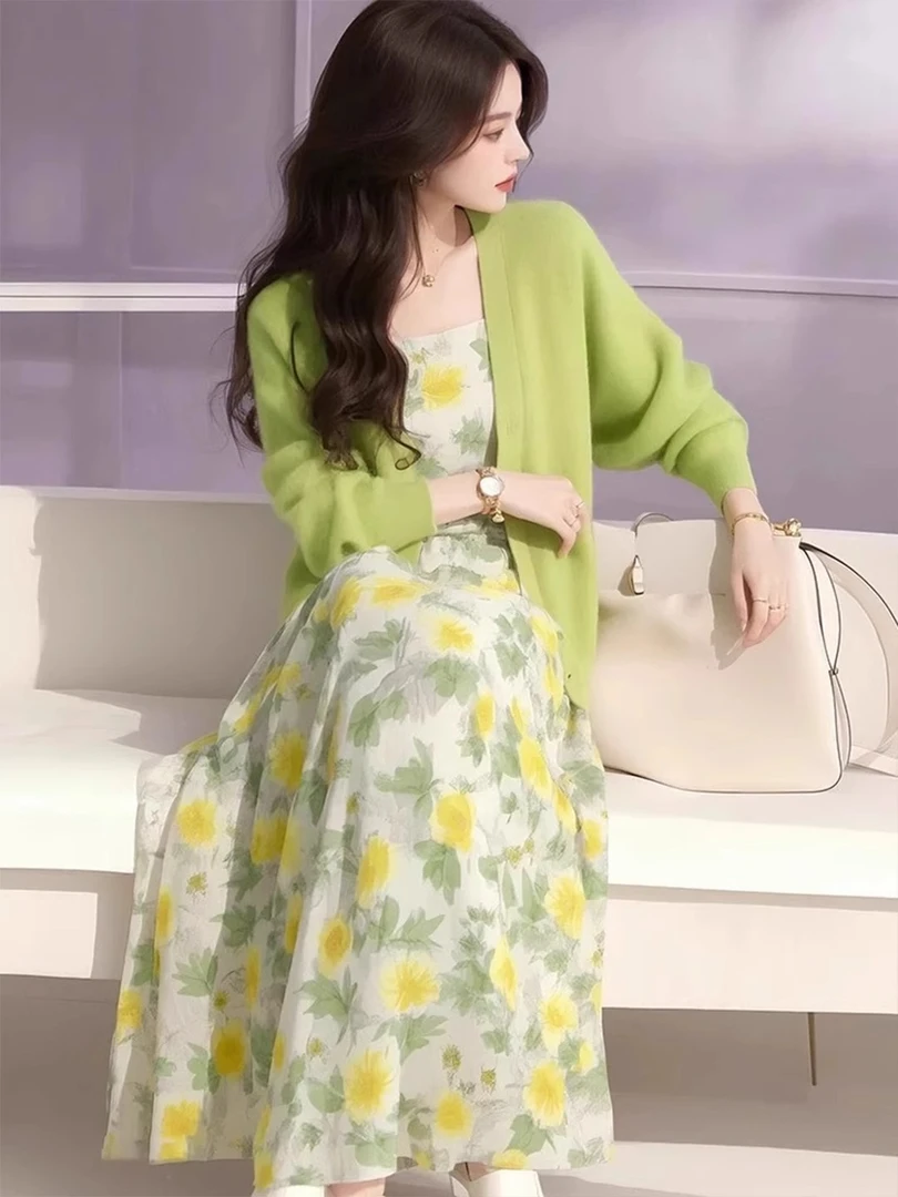 开春穿搭一整套大码胖mm显瘦碎花连衣裙韩系独特漂亮两件套装裙女