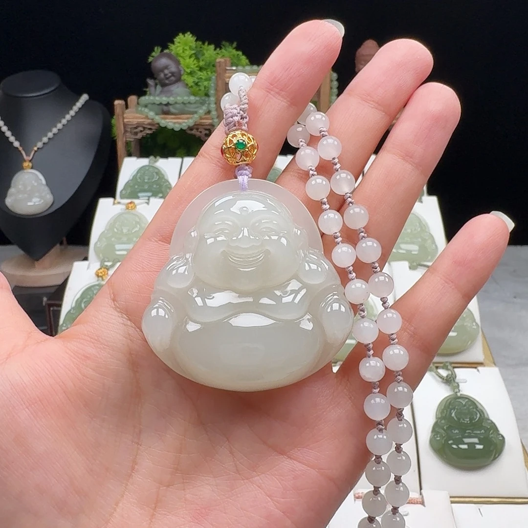 猫***坊和田玉未镶嵌颈饰