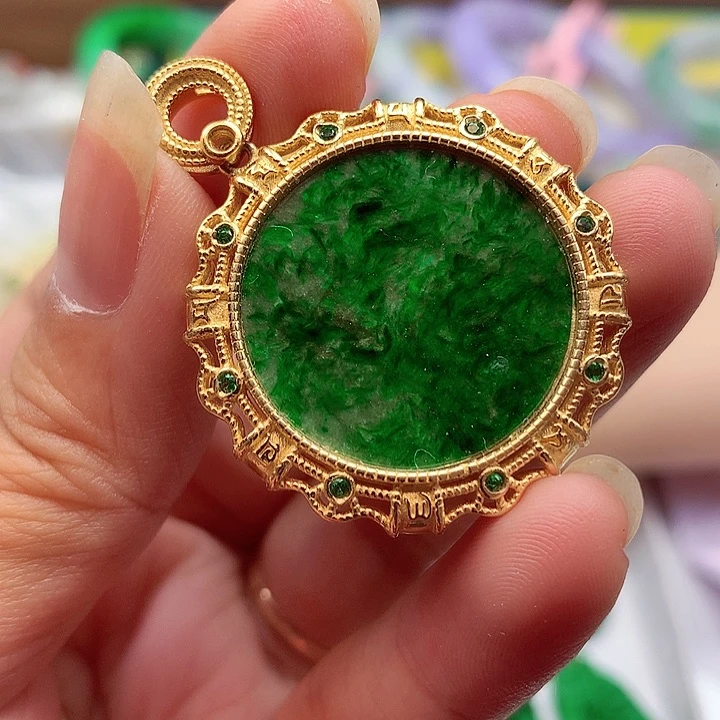 翡翠银S925镶嵌颈饰翡翠