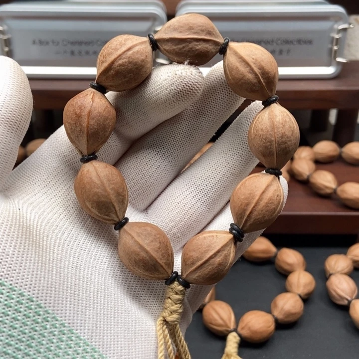 橄榄核手串1826三花