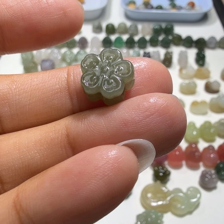 未镶嵌和田玉珠宝半成品