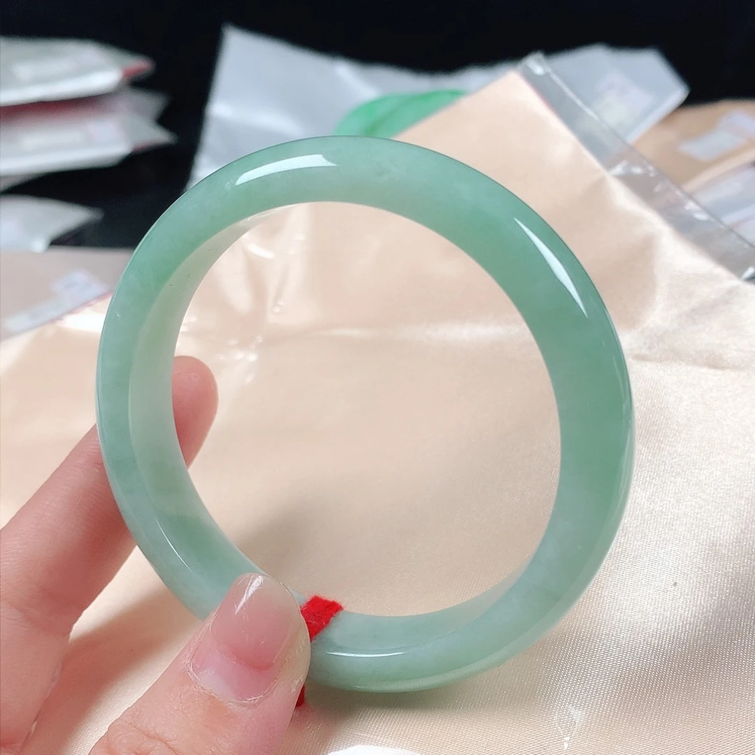 翡翠手镯未镶嵌59圈000014