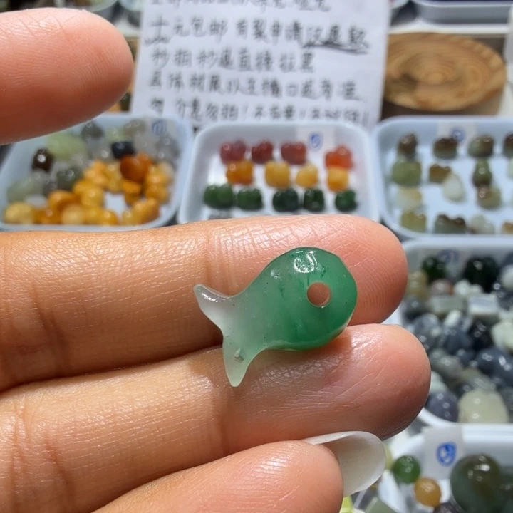 和田玉未镶嵌珠宝奇石