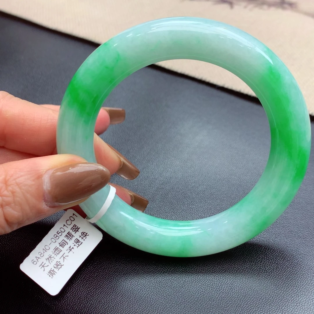 翡翠手镯未镶嵌缅甸翡翠手镯