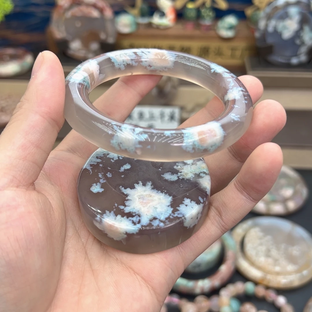 顾***念天然樱花手镯56圈口