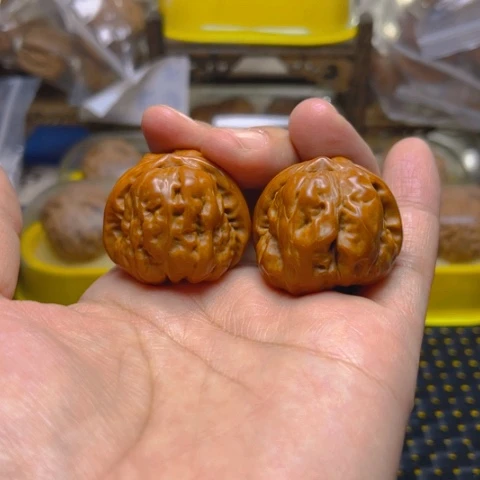 文玩核桃吊坠蛤蟆