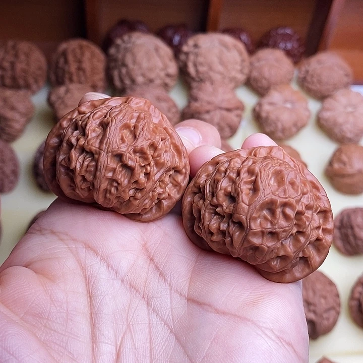 【闪购商品】文玩核桃吊坠42宫灯