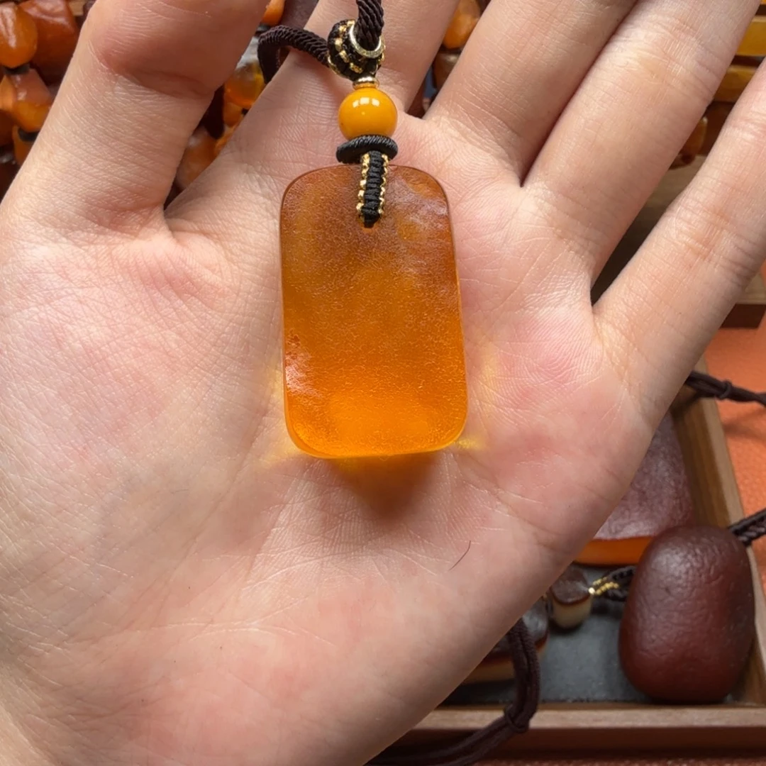 蜜蜡未镶嵌吊坠(赠链)