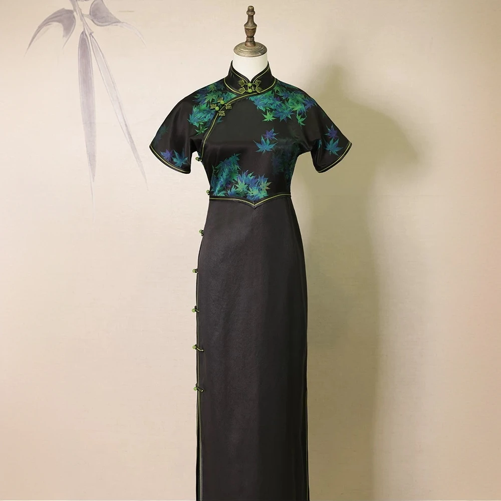 十六梅《半夏》100%桑蚕丝45姆米双面重缎香云纱2025年新款旗袍