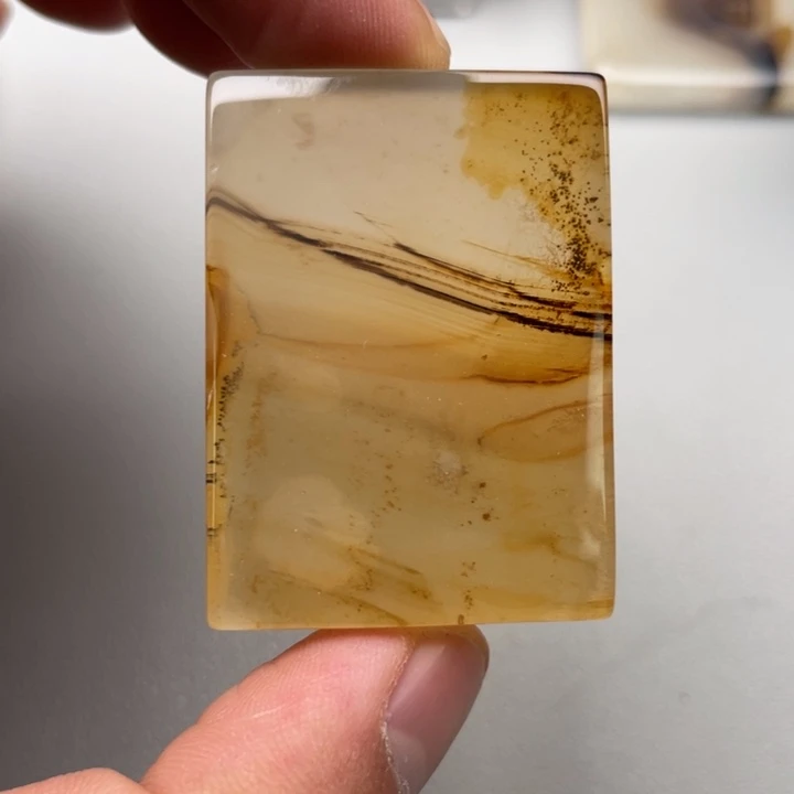 玛瑙/玉髓颈饰未镶嵌翡**家