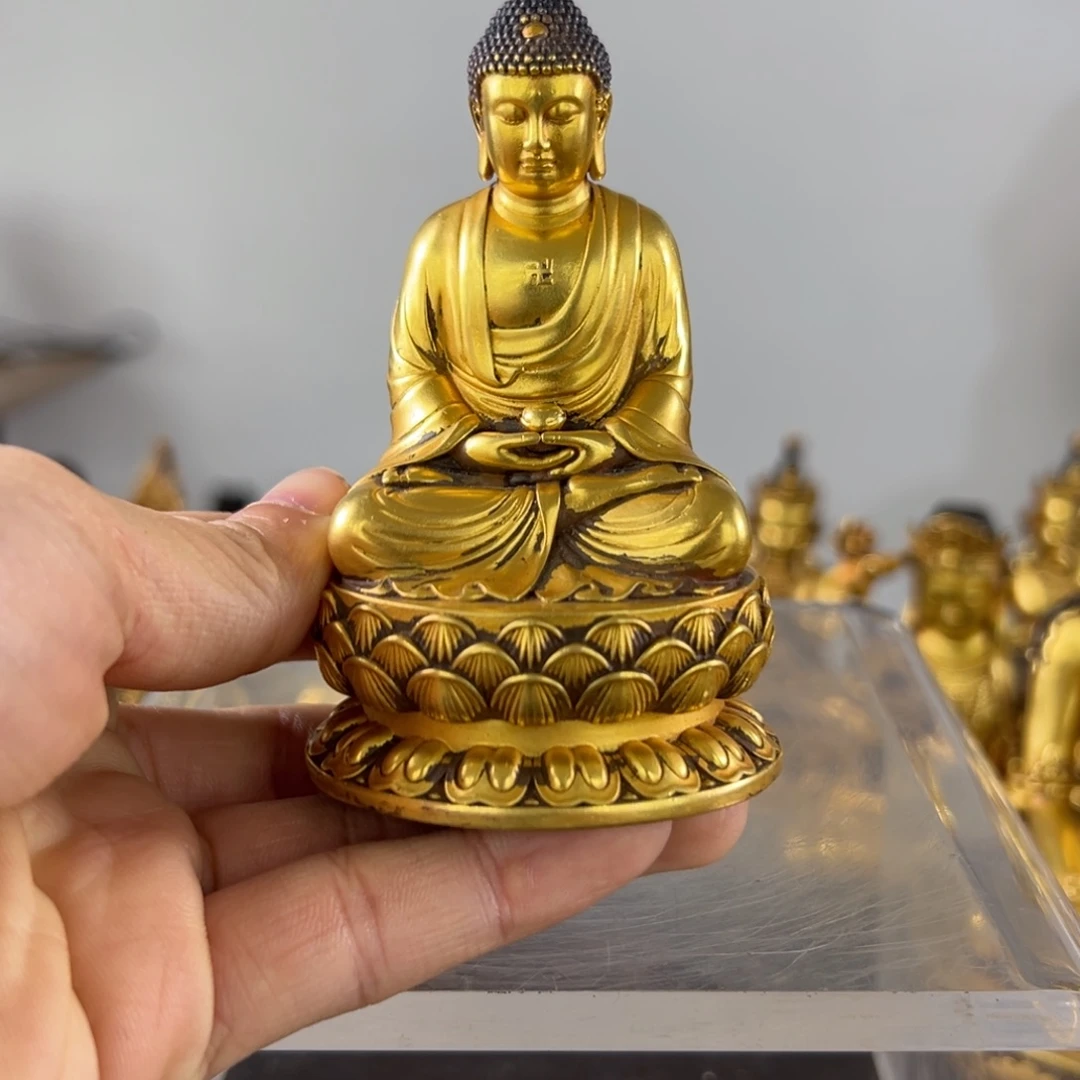 李*地佛像的造型和造型