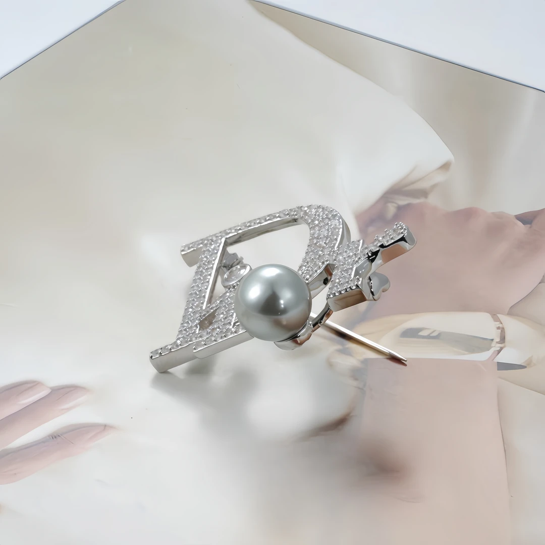 铜合金锆石胸针 胸针7938