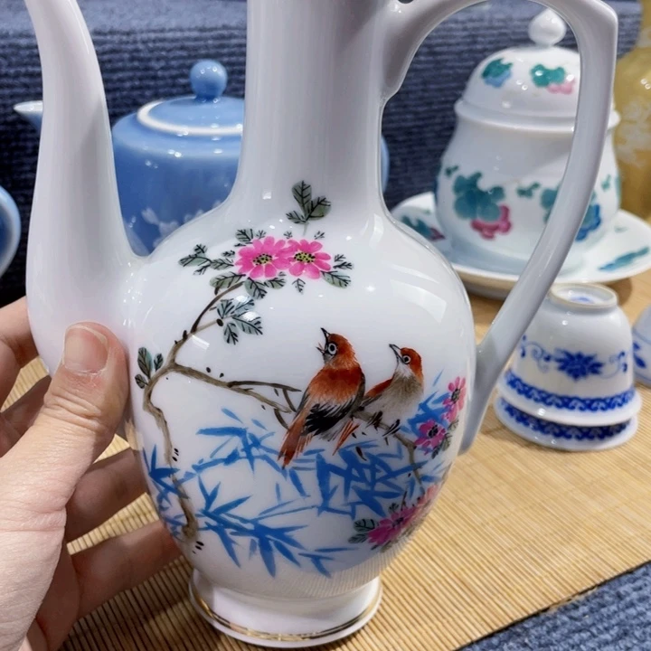 西****社重工粉彩手绘茶壶