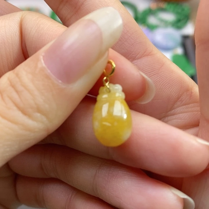 颈饰未镶嵌翡翠吊坠