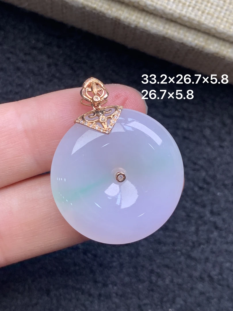 18K金镶嵌天然缅甸翡翠春彩平安扣吊坠